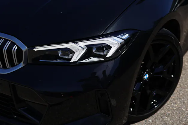 BMW 320d xDrive 48V Touring Steptronic M Sport * FORTLAUFENDE WERKSGARANTIE * FACELIFT MODELL *