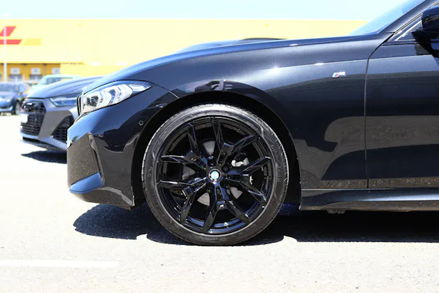 BMW 320d xDrive 48V Touring Steptronic M Sport * FORTLAUFENDE WERKSGARANTIE * FACELIFT MODELL *