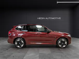 BMW iX3 E-Motor MFK 13.07.2026 Attraktiven Leasingzinssatz ab 0,9 % bei Abschluss einer BMW Fahrzeugversicherung.