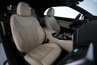 https://vehicle.imgix.net/4355374/00f1b75b-5d4d-4694-a353-bf67cc7451e8.jpg