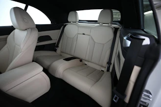 https://vehicle.imgix.net/4355374/96477c0c-9cc0-46fc-a6a1-e59246a01331.jpg