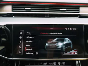 Audi A8 60 TFSI e quattro tiptronic LWB