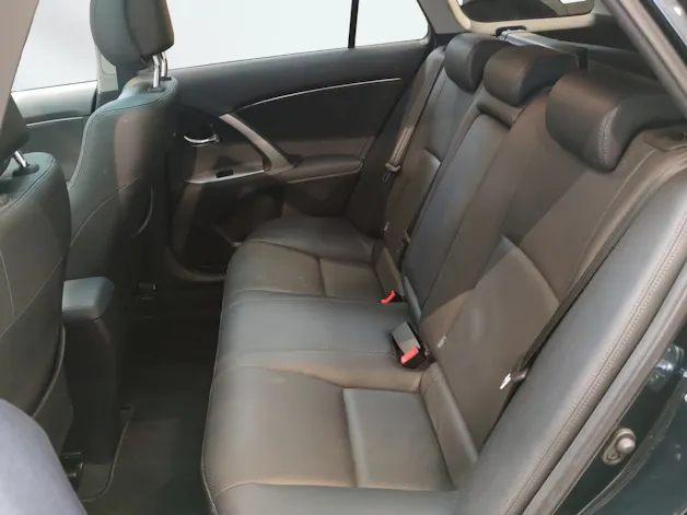 Toyota Avensis Wagon 2.0 VMa Sol Premium MdS