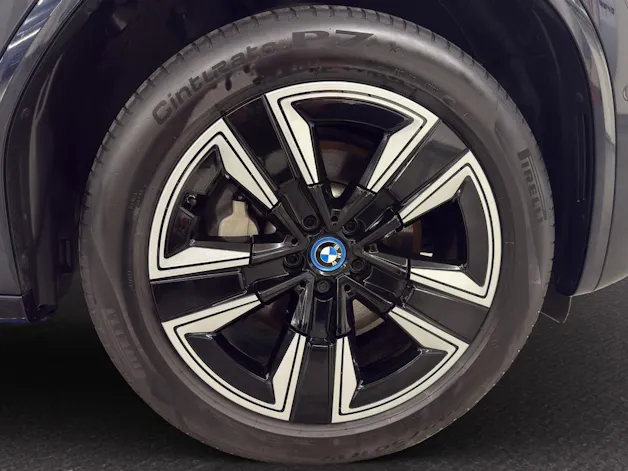 BMW iX3 M Sport