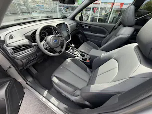 Subaru Forester Station 2.0i e-Boxer Luxury