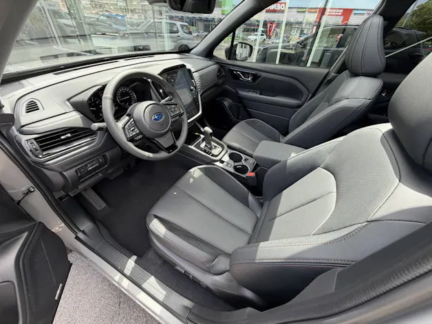 Subaru Forester Station 2.0i e-Boxer Luxury