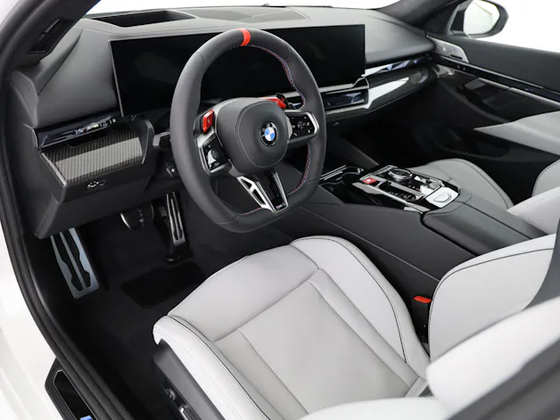 BMW M5 xDrive