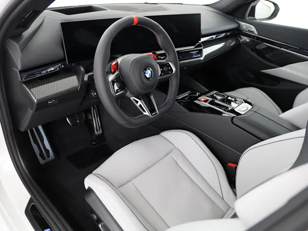 BMW M5 xDrive
