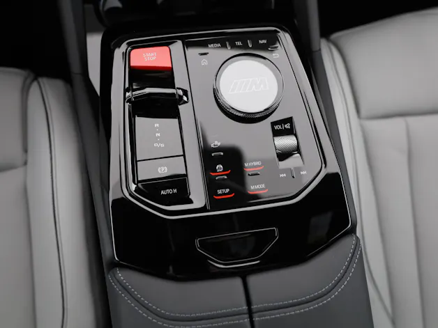 BMW M5 xDrive