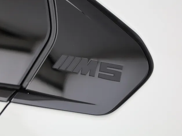 BMW M5 xDrive
