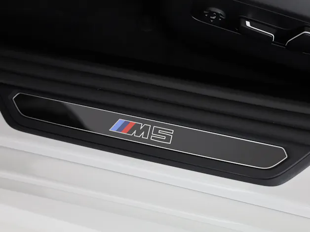 BMW M5 xDrive