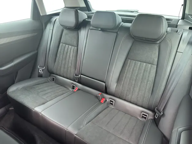 Škoda SKOD Karoq DY 2.0TDI 150PS 7DSG 4X4 2000ccm 150PS/110kW 4 Zylinder TDI Diesel