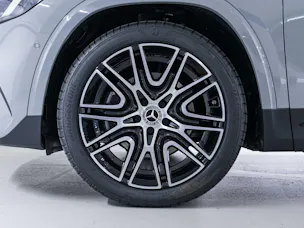 Mercedes-Benz GLA 220 d 4MATIC "Swiss Star"