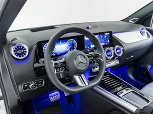Mercedes-Benz GLA 220 d 4MATIC "Swiss Star"