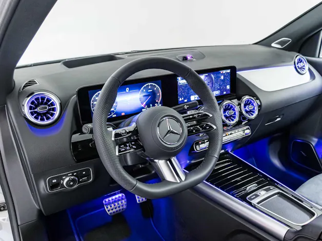 Mercedes-Benz GLA 220 d 4MATIC "Swiss Star"
