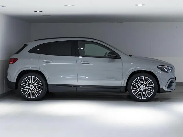 Mercedes-Benz GLA 220 d 4MATIC "Swiss Star"