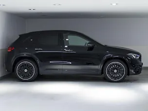 Mercedes-Benz GLA 220 d 4MATIC "Swiss Star"