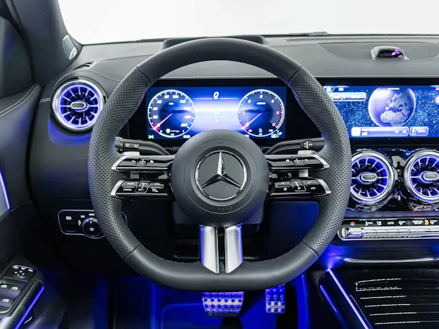 Mercedes-Benz GLA 220 d 4MATIC "Swiss Star"