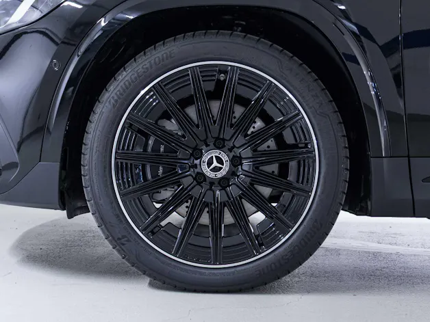 Mercedes-Benz GLA 220 d 4MATIC "Swiss Star"