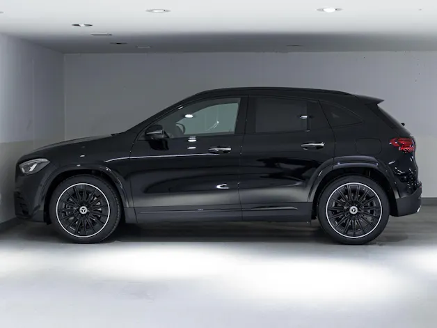 Mercedes-Benz GLA 220 d 4MATIC "Swiss Star"