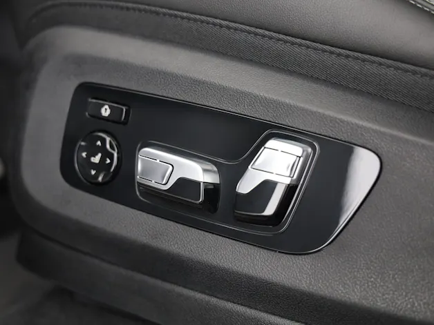 BMW XM 50e Plug-in Hybrid