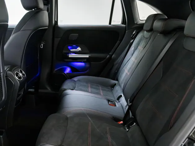 Mercedes-Benz GLA 200 "Night Star"
