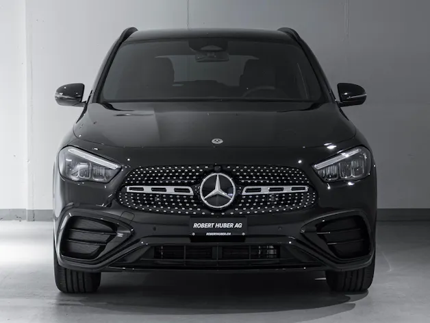 Mercedes-Benz GLA 200 "Night Star"