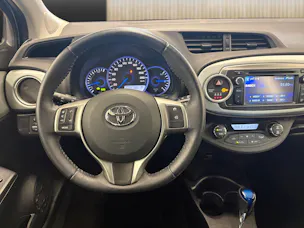 Toyota Yaris 1.5 VVT-i HSD Luna