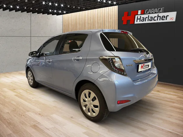 Toyota Yaris 1.5 VVT-i HSD Luna