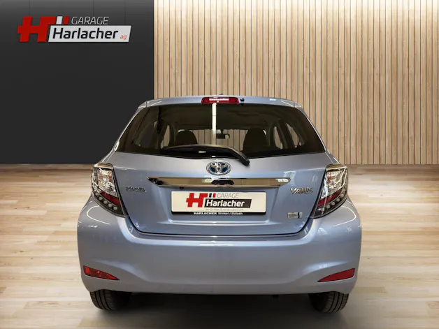 Toyota Yaris 1.5 VVT-i HSD Luna