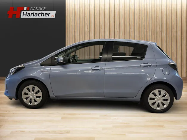 Toyota Yaris 1.5 VVT-i HSD Luna