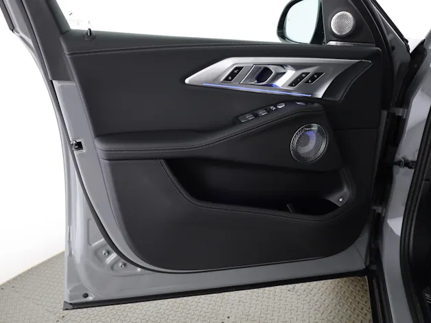 BMW XM 50e Plug-in Hybrid