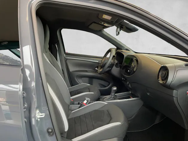 Toyota Aygo X 1.5 VVT-i HSD GR Sport