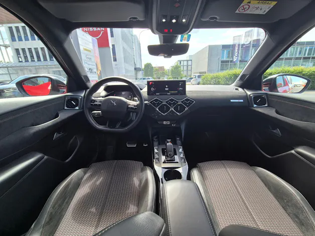 DS Automobiles 3 Crossback 1.2 PureTech 155 Performance Line