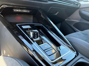 https://vehicle.imgix.net/4355907/35382b5d-8868-441a-a9f5-540a21217443.jpg
