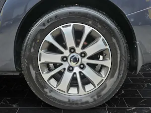 SsangYong Rodius SV 220 e-XDi 4WD Turismo