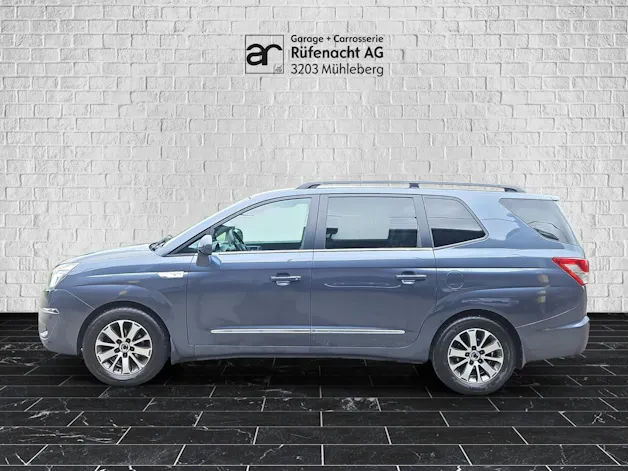 SsangYong Rodius SV 220 e-XDi 4WD Turismo