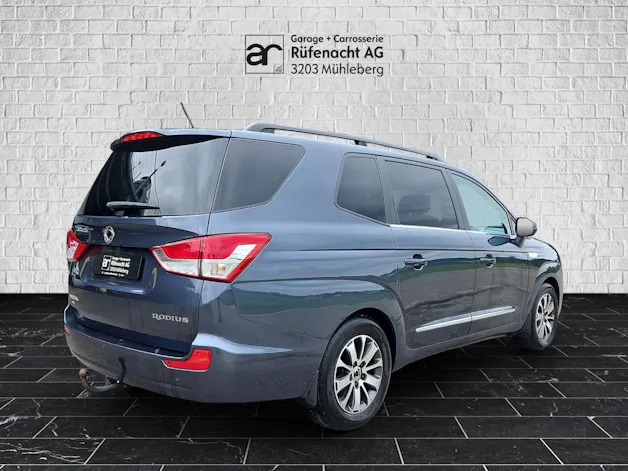 SsangYong Rodius SV 220 e-XDi 4WD Turismo
