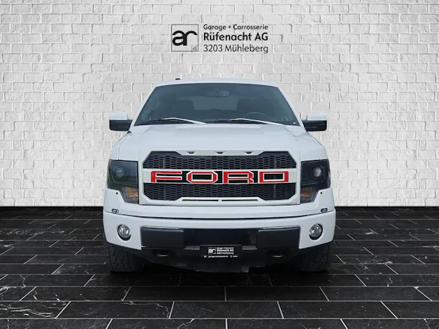 Ford F150 FX4 V8