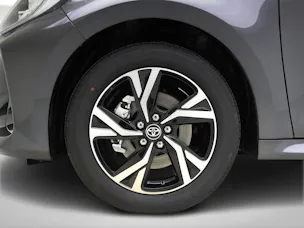 Toyota Yaris 1.5 VVT-i HSD Trend