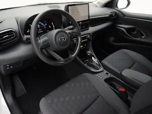 Toyota Yaris 1.5 VVT-i HSD Trend