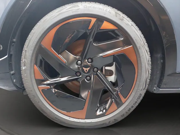 Cupra Tavascan Type 9 77 kWh Adrenaline