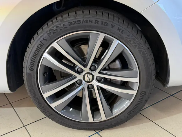 SEAT Alhambra 2.0 TDI Hola FR DSG