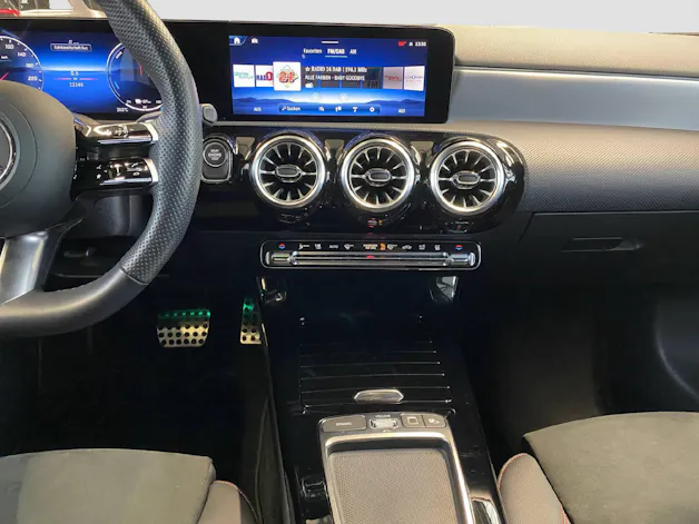 Mercedes-Benz A 250 e EQ Star AMG Line