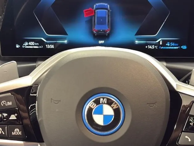 BMW 330e xDrive Touring M Sport