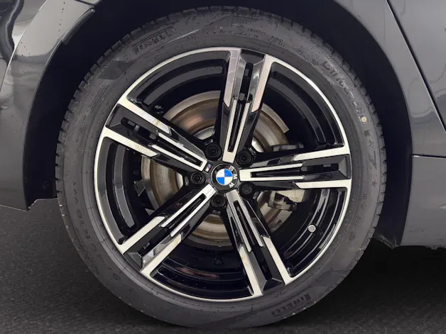 BMW 330e xDrive Touring M Sport
