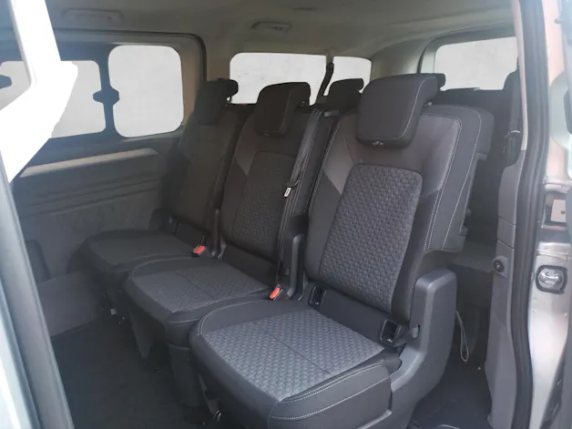 VW Caravelle 2.0 TDI LWB 4 Motion Aut 8
