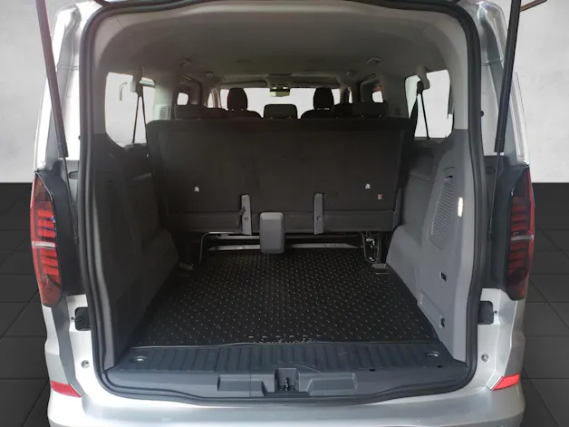 VW Caravelle 2.0 TDI LWB 4 Motion Aut 8