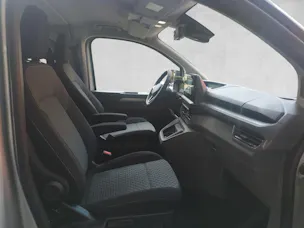VW Caravelle 2.0 TDI LWB 4 Motion Aut 8