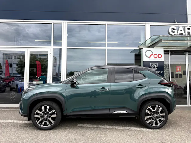 Toyota Yaris Cross 1.5 Premium AWDi e-CVT